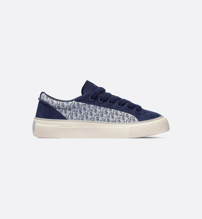 B33 Spin Sneaker